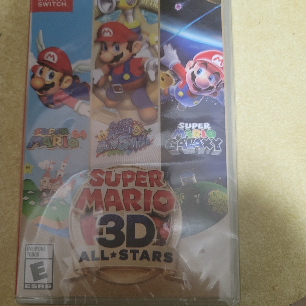 Switch game case and pieces